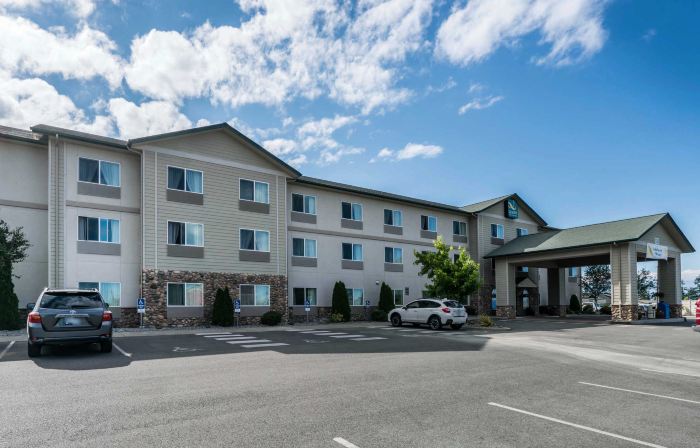 Quality Inn & Suites Sequim at Olympic National Park