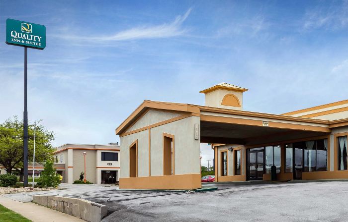 Quality Inn & Suites Bloomington University Area