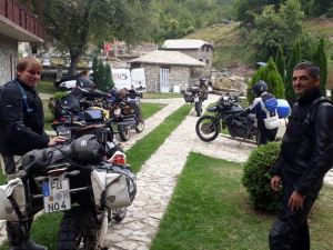 Hotel & Camping Etno Selo Vrelo