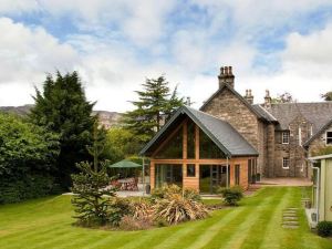 Craigatin House & Courtyard