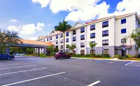La Quinta Inn & Suites by Wyndham Bonita Springs Naples N. Hôtels à : Bonita Springs