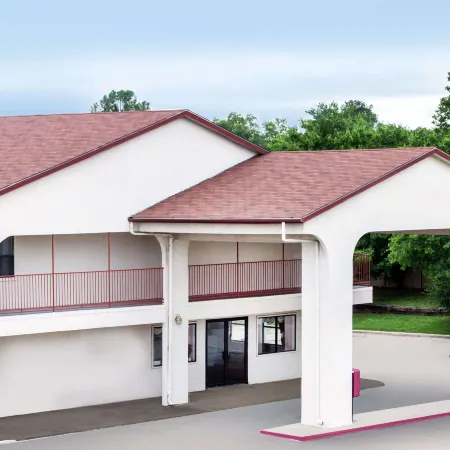 Deluxe Inn Denton