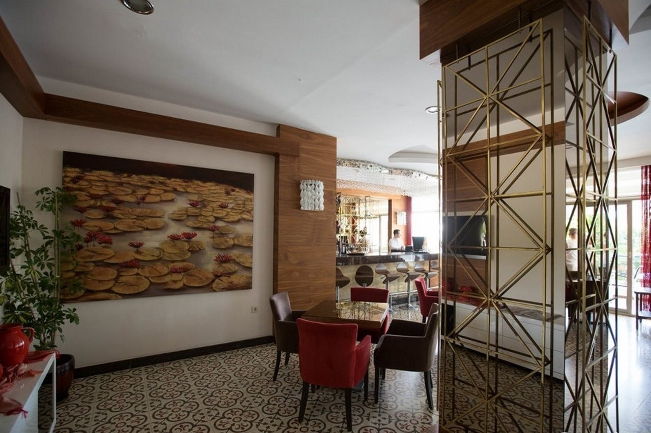 Grand Okan Hotel