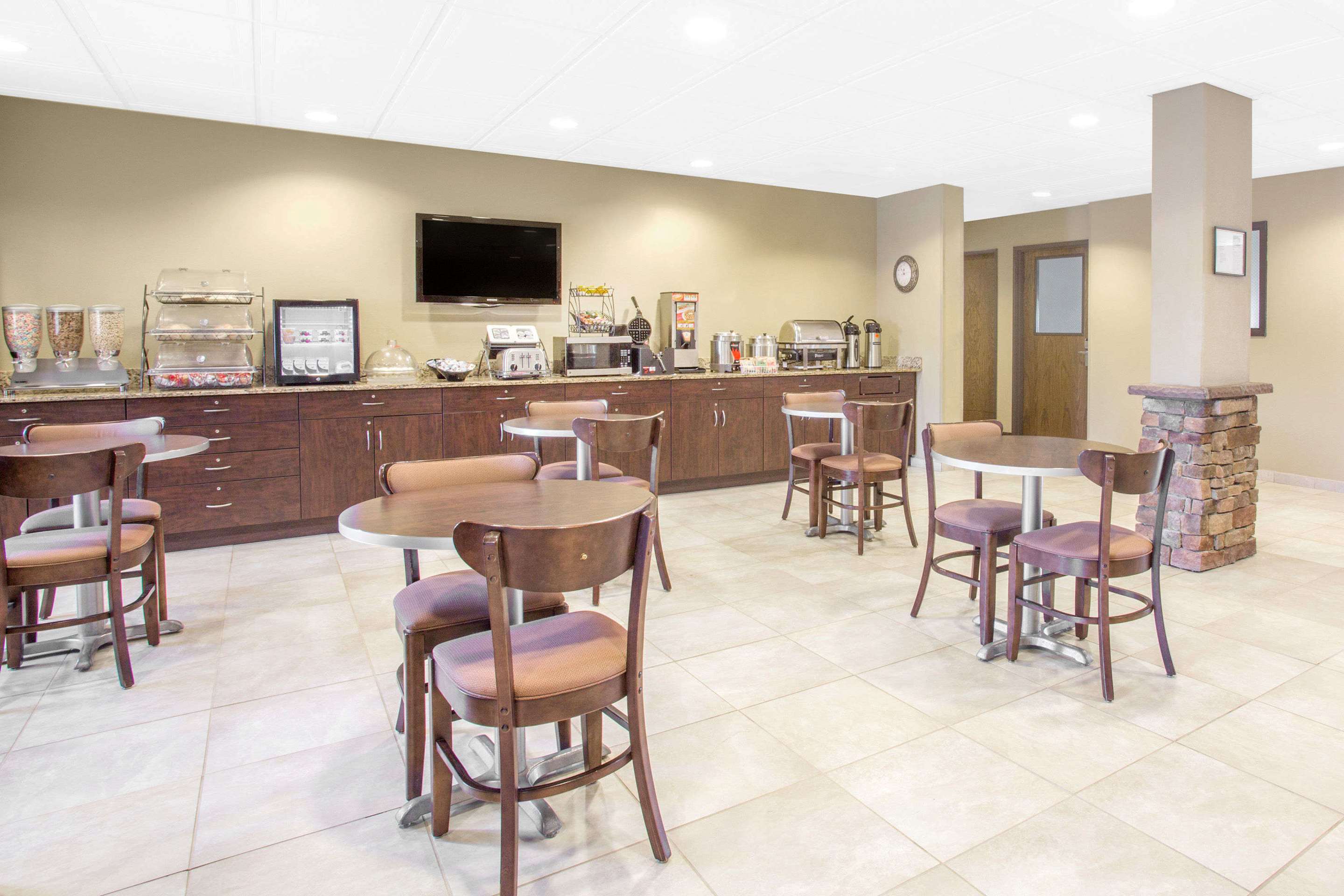 SureStay Plus Hotel by Best Western Buckhannon