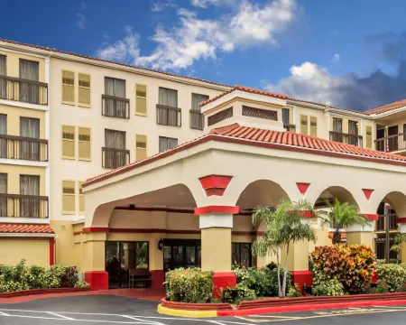 Holiday Inn & Suites BOCA RATON - NORTH by IHG ボカラトンのホテル