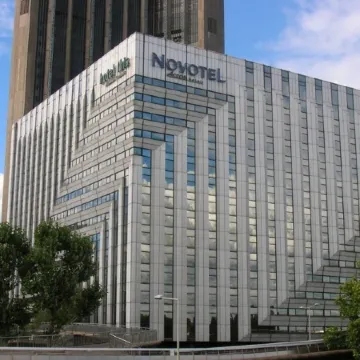 Novotel Paris la Défense Esplanade Отели рядом с достопримечательностью «Триумфальная арка»