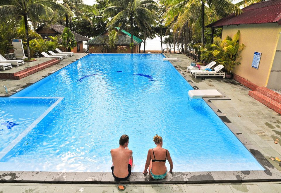 솔레아 호텔 수영장