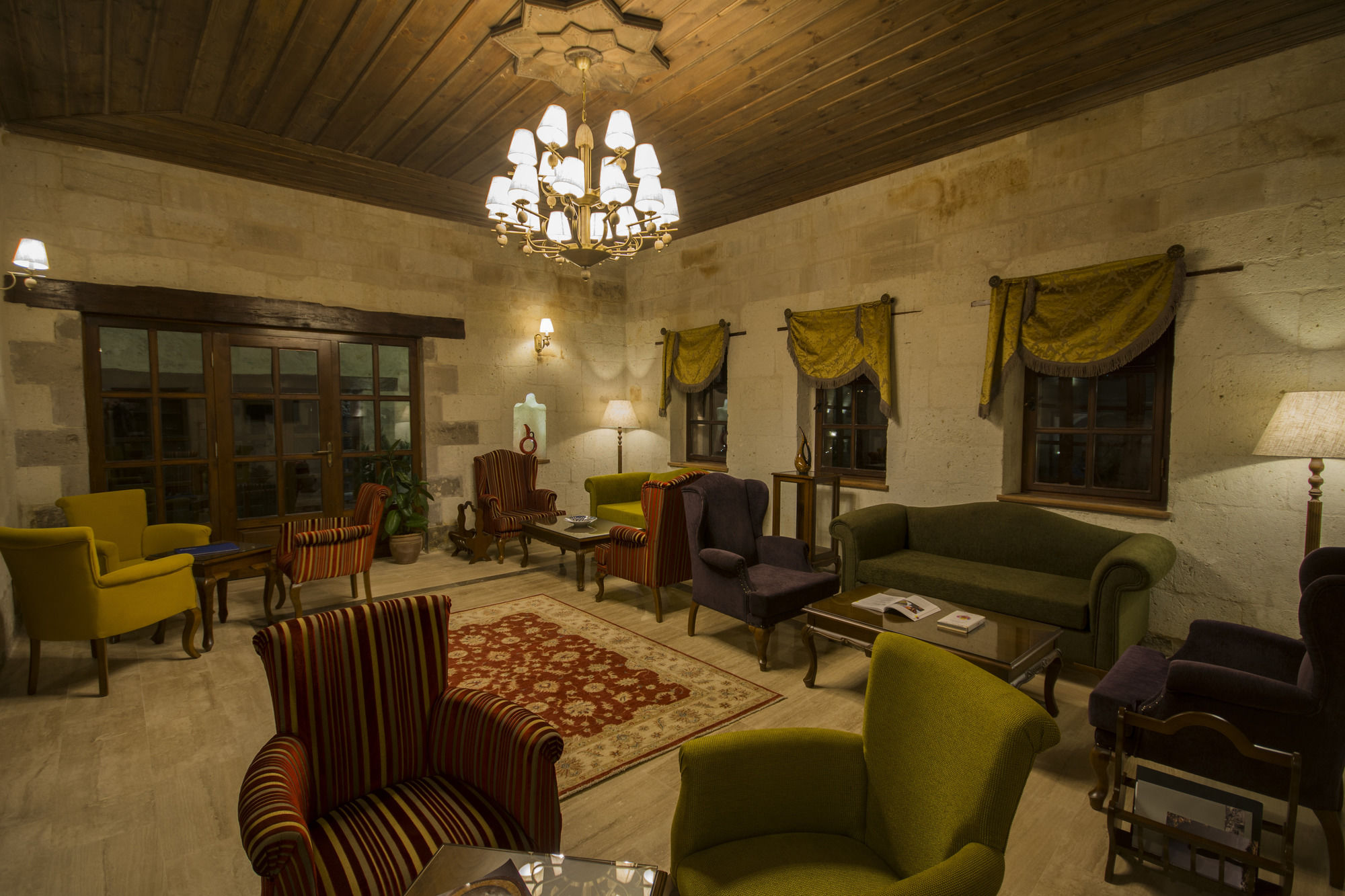 Artemis Cave Suites