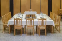 Iraipe Izaga Hostal فنادق في Noain
