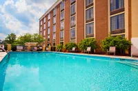 Holiday Inn Express Winston-Salem Medical Ctr Area