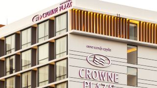 crowne-plaza-vientiane-an-ihg-hotel