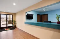 Super 8 by Wyndham Eddyville/Kuttawa