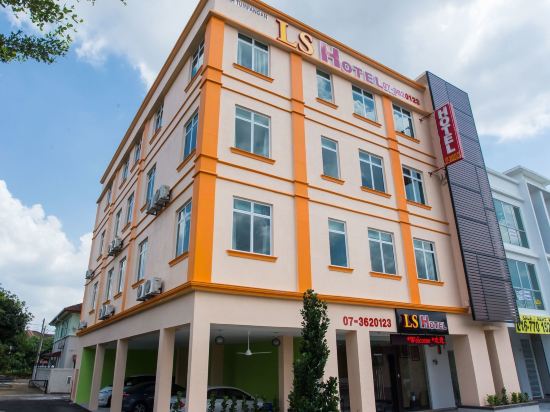 Hotels Near Sembawang Camp In Singapore 