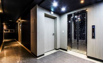 Le Idea Hotel