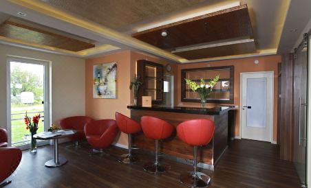 Hotel Warnow - Housity