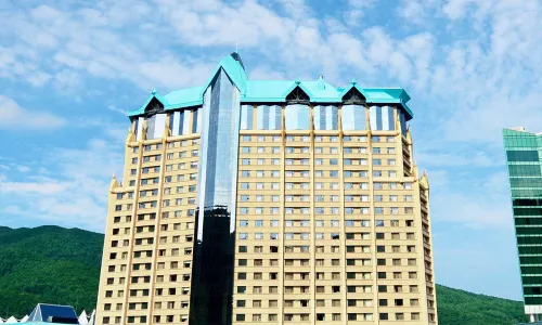 High1 Grand Hotel Main Tower