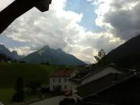Hotel Medrazerhof - Mountain view