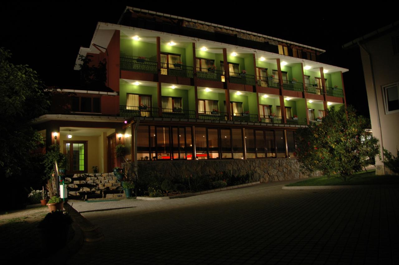 Rhebas Hotel