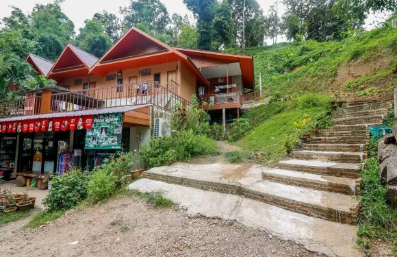 庫雅昌麥特恩古董4號奈達酒店