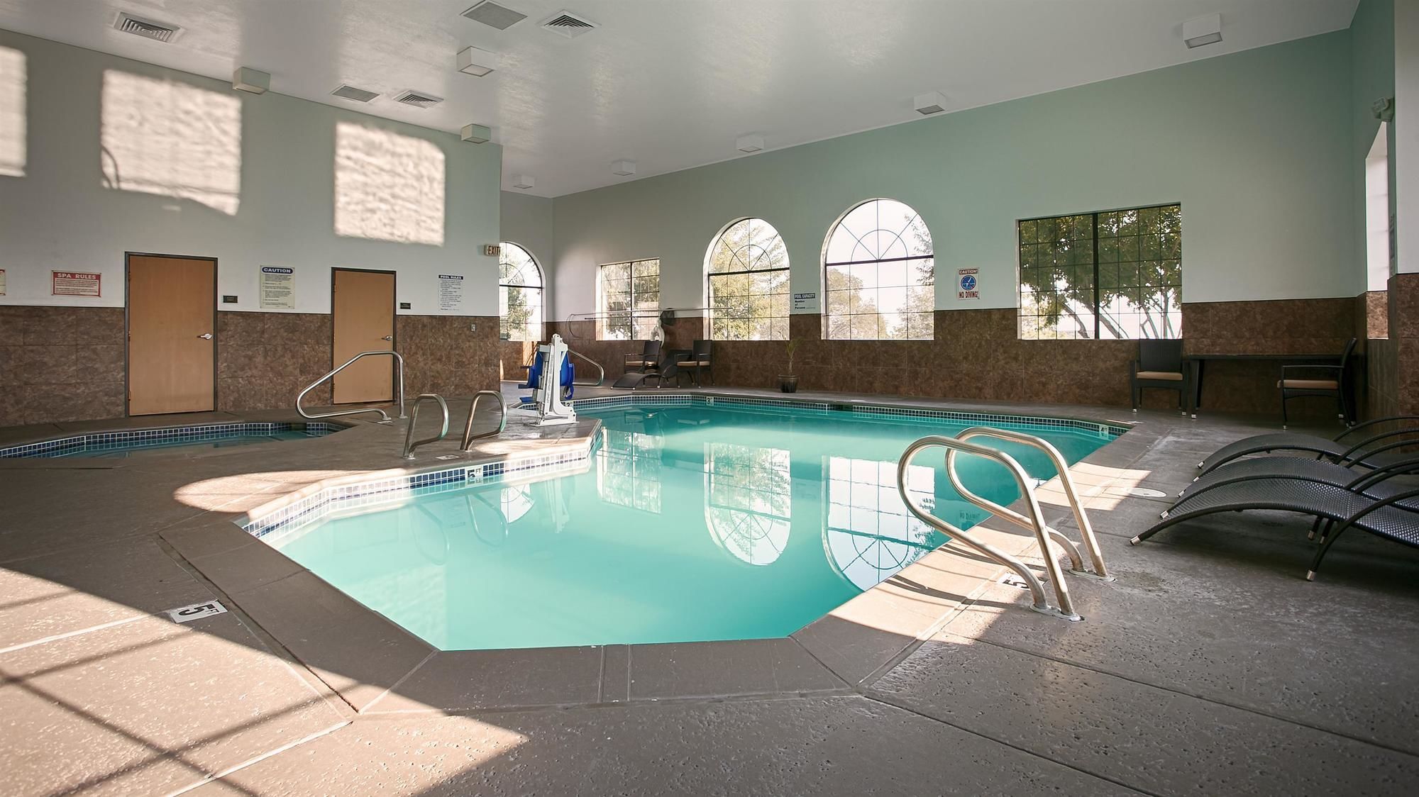 Best Western Plus - Wendover Inn