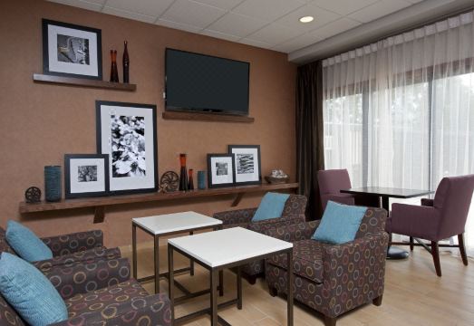 햄프턴 인 블루밍턴 이미지