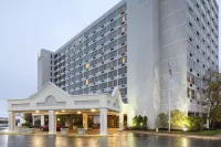 DoubleTree by Hilton Hotel St. Louis - Westport Hôtels à : Crèvecœur