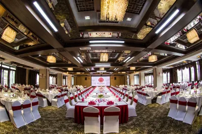 Huatian Chinagora Hotel Hotels in der Nähe von Paroisse Saints Anges Gardiens
