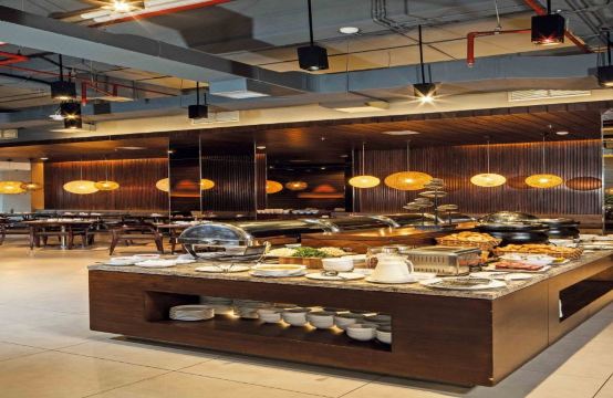 4. 미드타운 호텔 ..