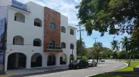 Hotel Alikar - Pools