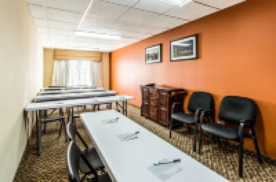 Sleep Inn & Suites Dyersburg I-155