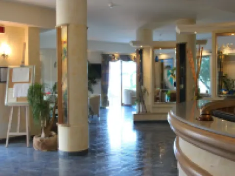 Blu Tropical Resort