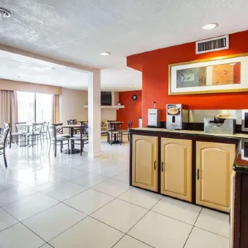 Quality Inn Near Downtown Tucson