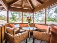 Clarion Collection Wilkie's Inn Pacific Grove - Monterey Hotels near Lover's Point Park