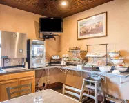 Miles City Hotel - breakfast