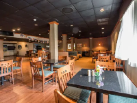 Quality Inn & Suites Hanes Mall Hotels in Forsyth County