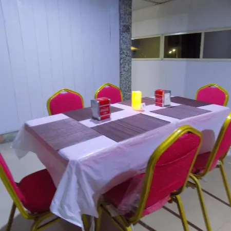 Posh Hotel and Suites Ikeja
