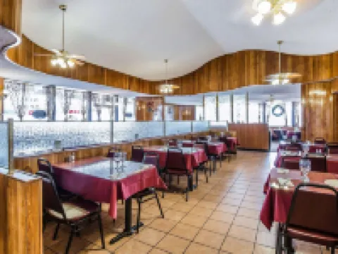 Econo Lodge Near Reno-Sparks Convention Center Hotels in Reno