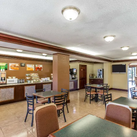 Quality Inn & Suites Macon North