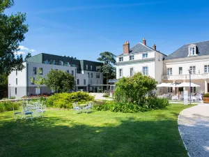 Château Belmont Tours by The Crest Collection