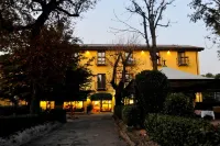 Hotel Ristorante Vecchia Riva Hotels in Varese