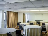 Quality Inn & Suites Pensacola Bayview Hotels in Ferry Pass