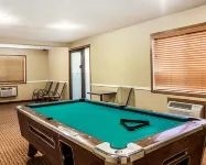 Quality Inn & Suites Davenport Near I-80 Hotels in Davenport