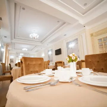 Гостиница "Plaza Hotel"