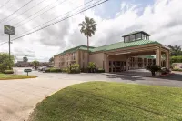 Quality Inn Hotels in Alexandria