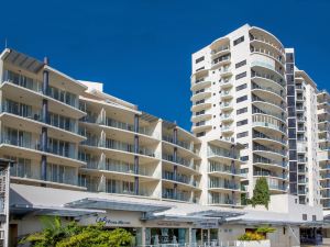 Piermonde Apartments Cairns