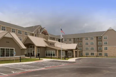 Residence Inn San Antonio SeaWorld®/Lackland Hotel dekat Research Administration Building