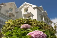 Somerville Hotel Hotels near Corbiere Lighthouse