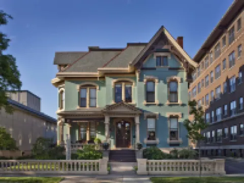 The Kalamazoo House Downtown Hotel and Suites Hotels in Kalamazoo