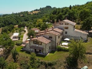 Agriturismo Fonte Chiara