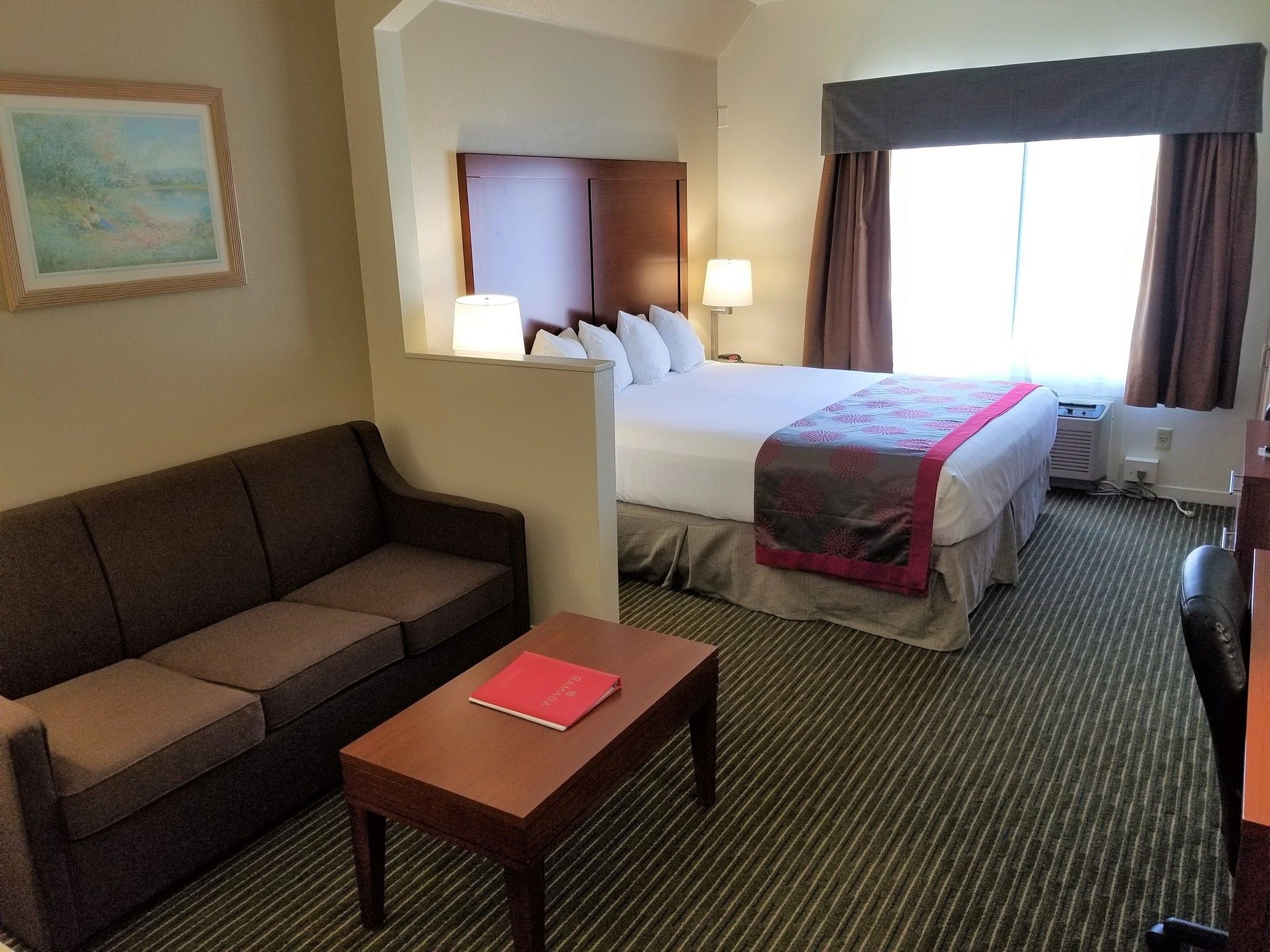 Ramada by Wyndham Bakersfield North